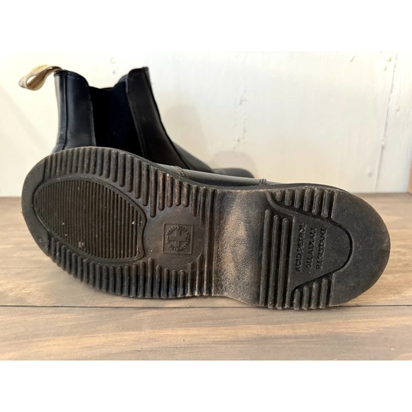 Dr. Martens Vegan Chelsea Pull On Boot Doc Marten AirWair - Picture 5 of 6